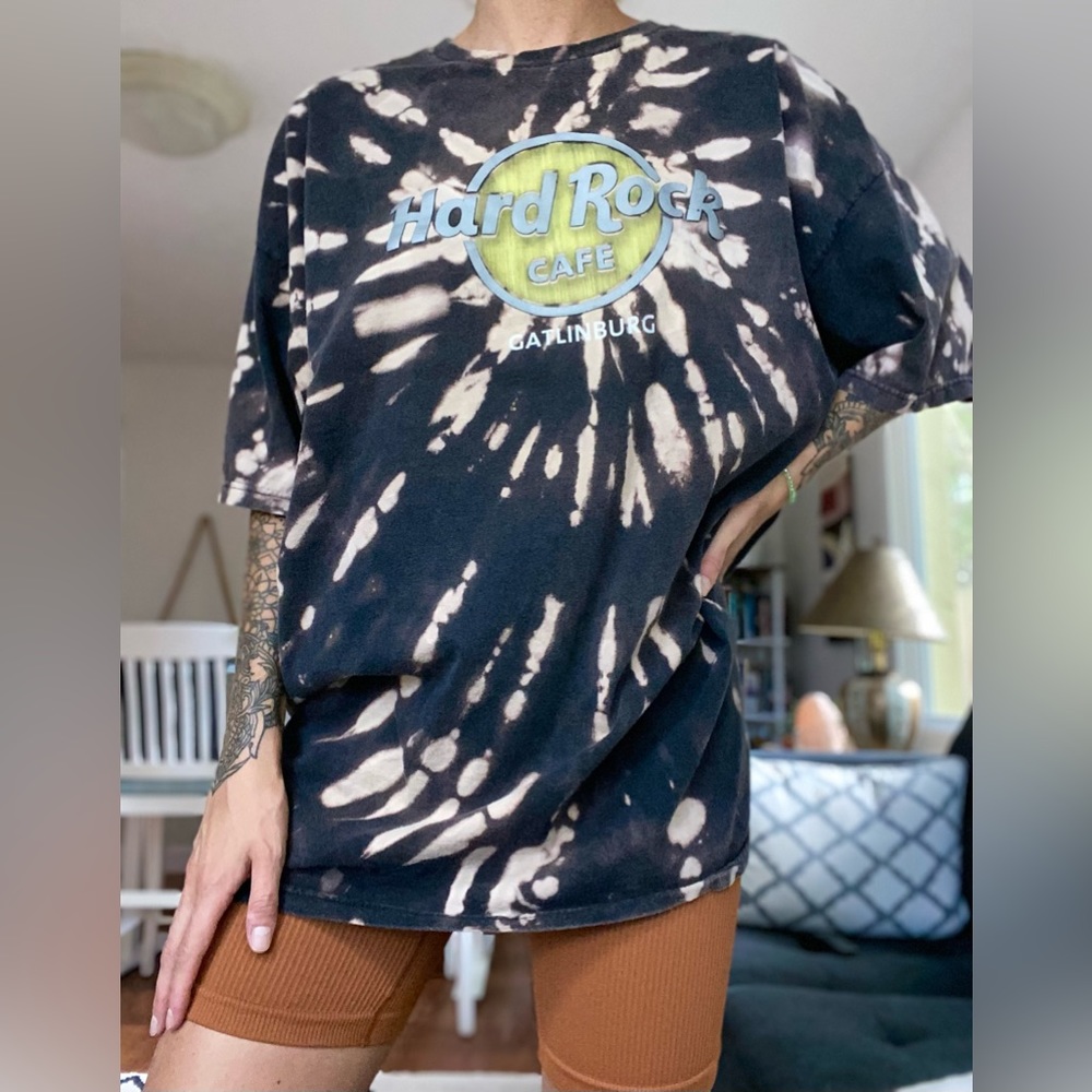 HARD ROCK GATLINBURG CUSTOM DYED TEE